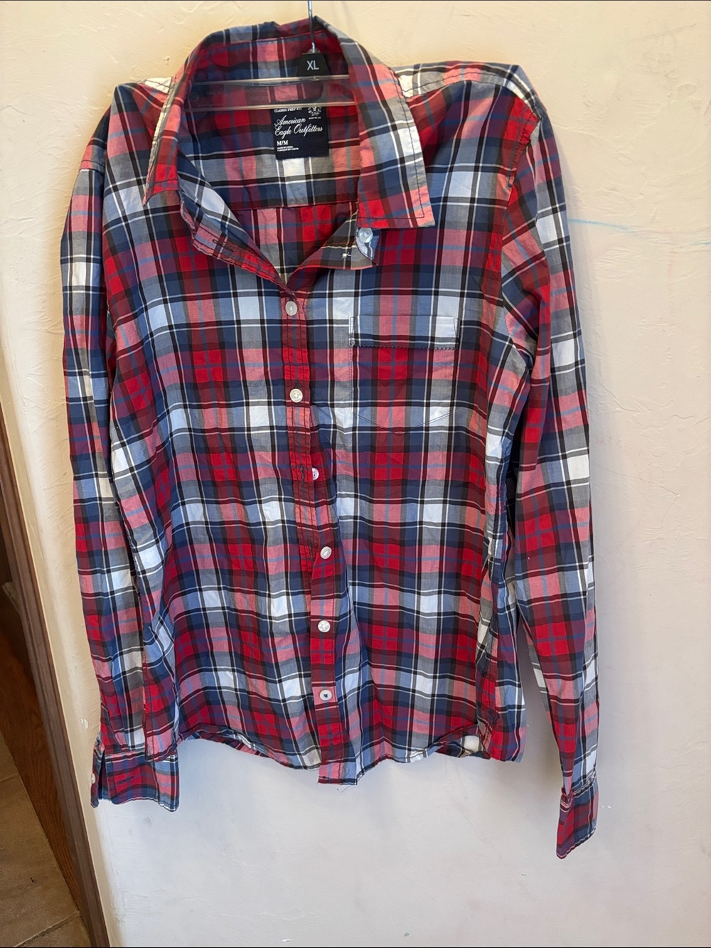 American eagle preppy fit button down top!  medium